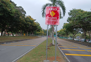 Pindrop Signboard Hiasan